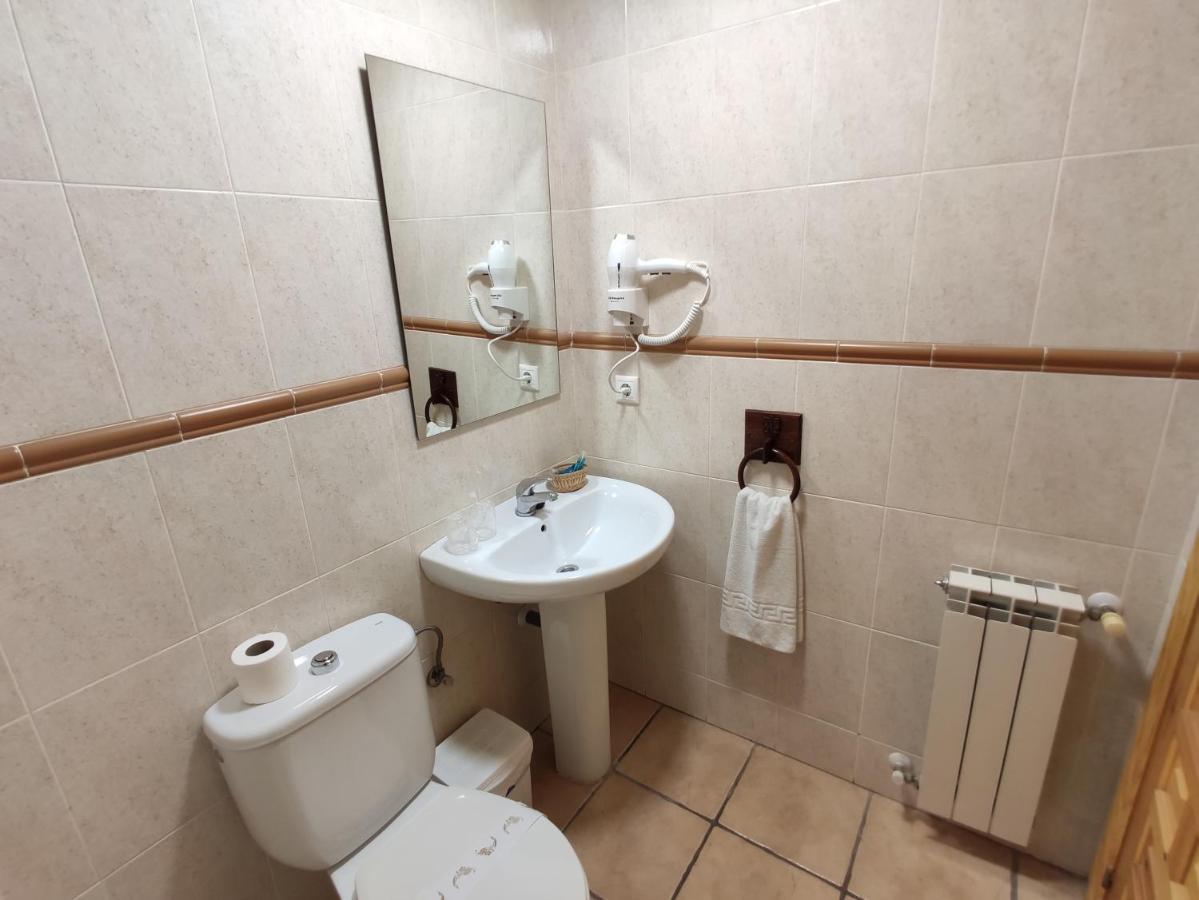 Royuela Hostal Экстерьер фото